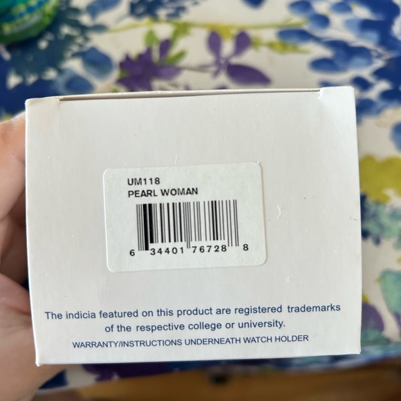 NWT LogoArt University Of Michigan Pearl Ladies MOP Dial Watch - Picture 3 of 3